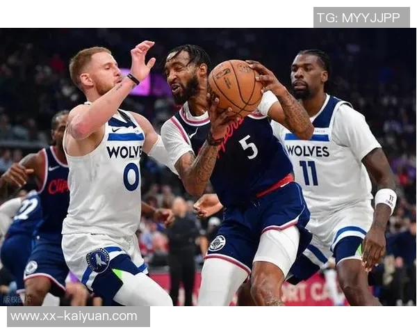 小卡称赞加兰首秀表现出色展现侵略性积极防守中锋能力